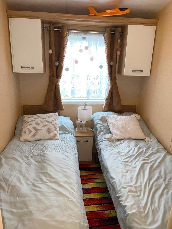 Caravan For Rent At Tattershall Holiday Park Zewnętrze zdjęcie