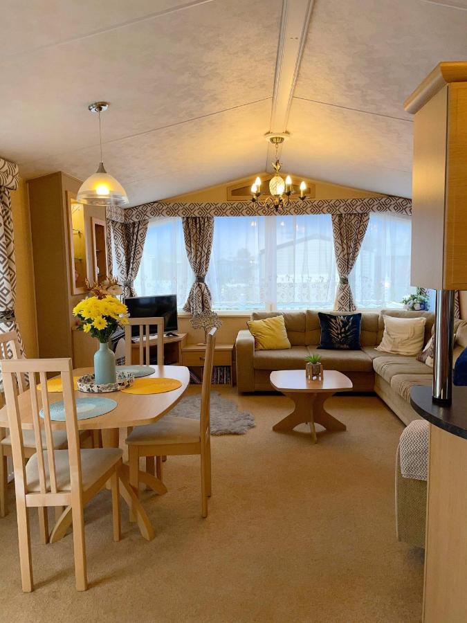 Caravan For Rent At Tattershall Holiday Park Zewnętrze zdjęcie