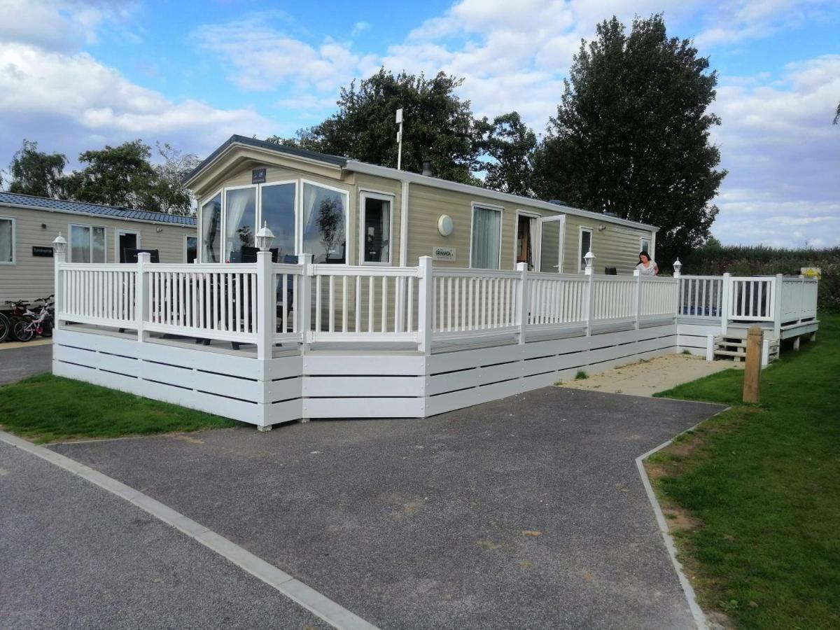 Caravan For Rent At Tattershall Holiday Park Zewnętrze zdjęcie